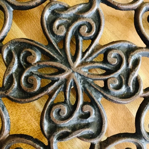 SLAH Estate Iron Trivet Trio Set of 3 EUC - Picture 5 of 6